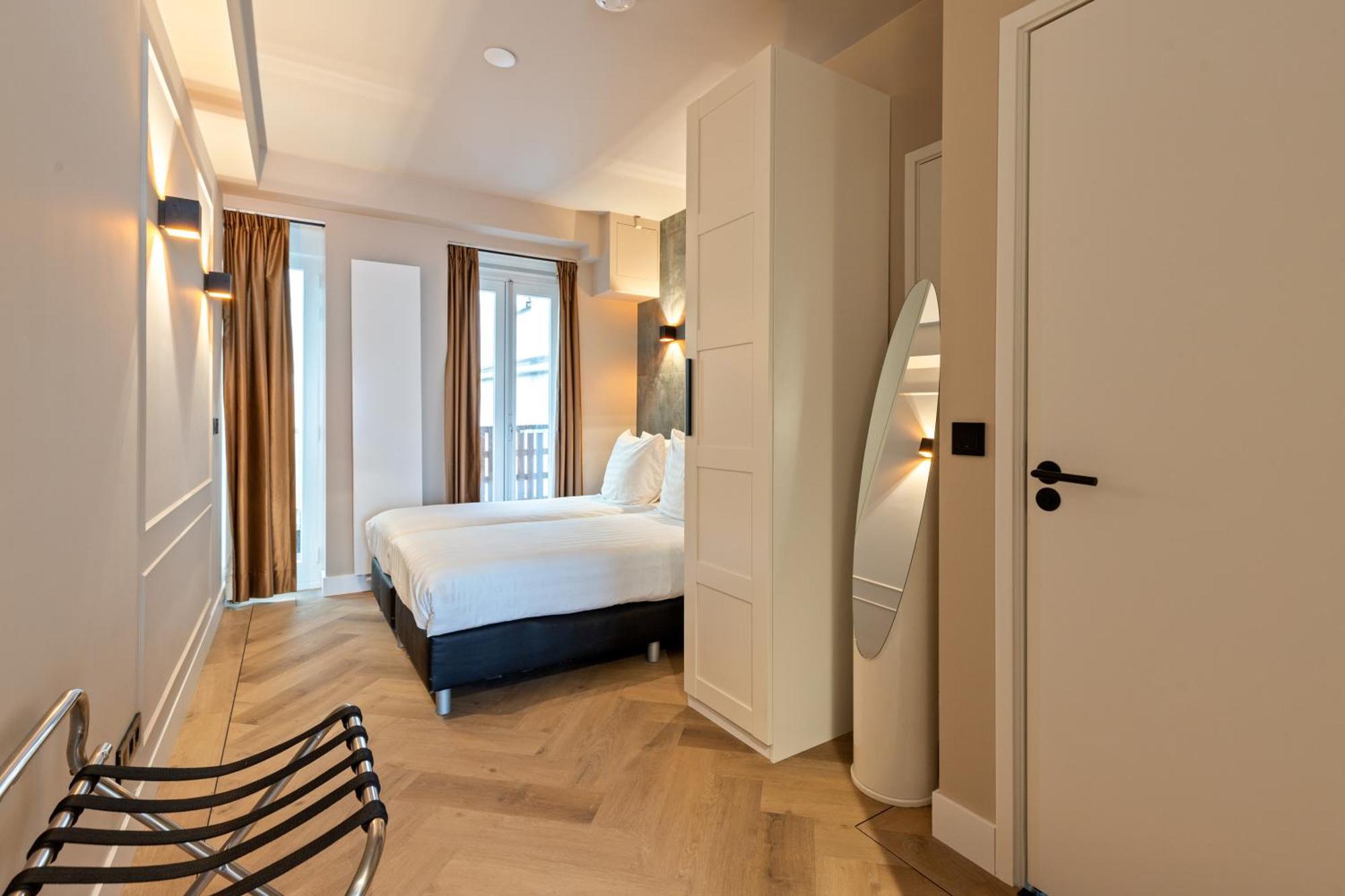 Midtown Hotel Triple Amsterdam Exterior photo